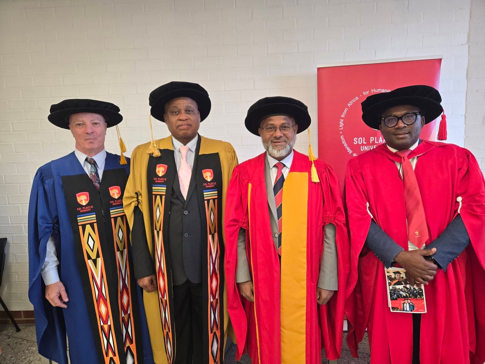 Official portrait — Vice-Chancellor, Eastern University